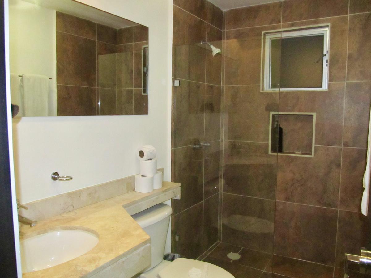 Aqua Terra - Quiet Condo For 4 Playa del Carmen Exteriör bild