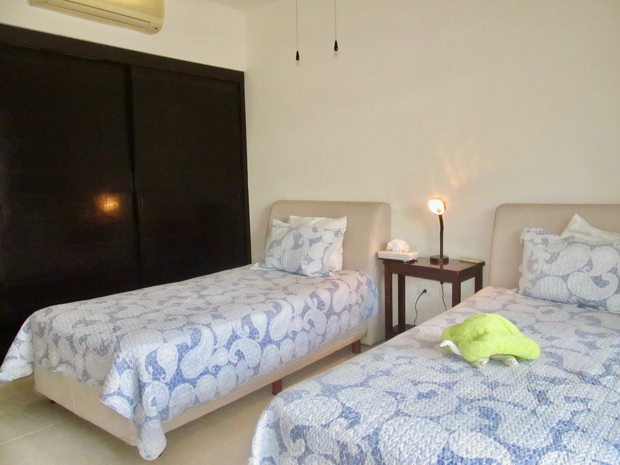 Aqua Terra - Quiet Condo For 4 Playa del Carmen Exteriör bild